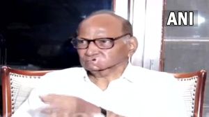 ಒಲ್ಲದ ಮನಸ್ಸಿನಲ್ಲೇ ಡಿಸಿಎಂ ಹುದ್ದೆ ಒಪ್ಪಿಕೊಂಡರೇ ಮಾಜಿ ಸಿಎಂ ದೇವೇಂದ್ರ? 