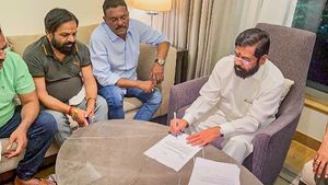 Breaking: ಸಿಎಂ ಉದ್ಧವ್ ಠಾಕ್ರೆಗೆ ಏಕನಾಥ್ ಶಿಂಧೆ ಬಹಿರಂಗ ಪತ್ರ 