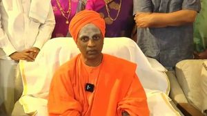 ಬಸವಣ್ಣನವರ ವಚನಗಳ ತಿದ್ದುವ ಪ್ರಯತ್ನ ಮಾಡಬಾರದು: ಸಿದ್ಧಲಿಂಗಾ ಸ್ವಾಮೀಜಿ 