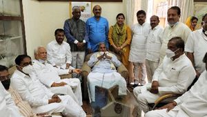 Breaking; ಸಿದ್ದರಾಮಯ್ಯ ಕಾರು ತಡೆದ ದೆಹಲಿ ಪೊಲೀಸರು! 
