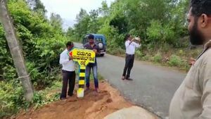 ಉಡುಪಿ; ರಸ್ತೆಗೆ ನಾಥುರಾಂ ಗೋಡ್ಸೆ ಹೆಸರು, ಬೋರ್ಡ್‌ ತೆರವು 