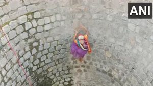 ಜೀವ ಜಲಕ್ಕಾಗಿ ಜೀವವನ್ನೇ ಪಣಕ್ಕಿಡುವ ಮಹಿಳೆಯರು!
