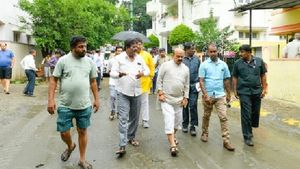 ಮಳೆಯಿಂದ ಸಂಕಷ್ಟಕ್ಕೊಳಗಾದ ಜನರ ಪರ ನಾವಿದ್ದೇವೆ: ಸಿಎಂ ಬಸವರಾಜ ಬೊಮ್ಮಾಯಿ