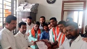 ಚಿಕ್ಕಮಗಳೂರು: ಬಿಜೆಪಿ ಯುವ ಮೋರ್ಚಾ ಕಾರ್ಯಕರ್ತರು ಸಾಮೂಹಿಕ ರಾಜೀನಾಮೆ