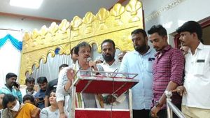 ಮುಸ್ಲಿಮರ ಪರ ಇರುವ ಏಕೈಕ ನಾಯಕ: ಸಿದ್ದರಾಮಯ್ಯರನ್ನು ಹಾಡಿಹೊಗಳಿದ ಜಮೀರ್ 