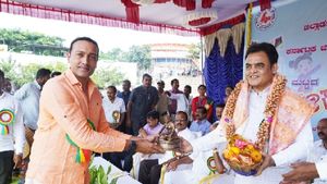 ಗಾಳಿಪಟ ಉತ್ಸವ ಜಾನಪದ ಕಲೆ, ಉಳಿಸಿ ಬೆಳಸಬೇಕಿದೆ: ಅಶ್ವಥ್ ನಾರಾಯಣ 