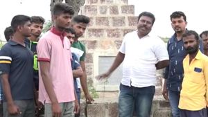 ಜನರ ಪ್ರಾಣ ರಕ್ಷಣೆಗೆ ಎದೆಯೊಡ್ಡಿದ ಪೊಲೀಸರ ಪ್ರಾಣ ತ್ಯಾಗದ ಕಥೆ ಹೇಳುವ ಲಡಾಯಿ ಕಟ್ಟೆ 