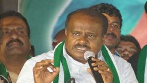 ಬಿಜೆಪಿ ಸ್ವಾರ್ಥ ರಾಜಕೀಯಕ್ಕೆ ಬಡವರ ಮಕ್ಕಳು ಬಲಿ: ಎಚ್‌ಡಿಕೆ 
