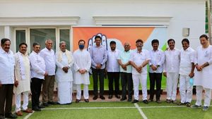 ಕೊತ್ತೂರು ಮಂಜುನಾಥ್, ಸುಧಾಕರ್ ಕಾಂಗ್ರೆಸ್ಸಿಗೆ: ರಾಹುಲ್ ಹಾಕಿದ ಏಕೈಕ ಷರತ್ತು?