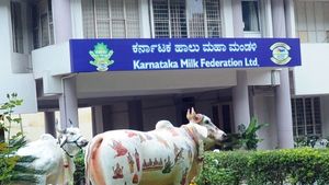 ಹಾಲು ಉತ್ಪನ್ನಗಳು ಜಿಎಸ್‌ಟಿ ವ್ಯಾಪ್ತಿಗೆ: ರೈತರು ಆಕ್ರೋಶ