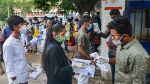 ಇದೆಂಥಾ ವ್ಯವಸ್ಥೆ: ನೀಟ್ ಪರೀಕ್ಷೆ ಬರೆಯಬೇಕಾದರೆ, ವಿದ್ಯಾರ್ಥಿನಿಯರು ಬ್ರಾ ಬಿಚ್ಚಿಡಬೇಕೇ!? 