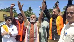 ಪರ್ಯಾಯ ಹಿಂದೂ ಪಕ್ಷ ಹುಟ್ಟುಹಾಕಲು ನೀವೇ ಕಾರಣರಾಗುತ್ತೀರಿ: ಮುತಾಲಿಕ್ ಎಚ್ಚರಿಕೆ