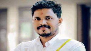 ಪ್ರವೀಣ್ ಕೊಲೆ: ಪಿಎಫ್ಐ ಬ್ಯಾನ್ ಬಗ್ಗೆ ಕೇಂದ್ರದ ಜೊತೆ ಚರ್ಚೆ- ಜೋಶಿ