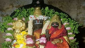 ಮಂಡ್ಯದ ಮಳೆ: ಅಪಾಯದ ಅಂಚಿನಲ್ಲಿ ಬದರೀನಾರಾಯಣ ದೇಗುಲ