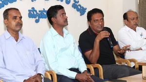 ಮೈಸೂರು; ಯಾವ ಬೆದರಿಕೆಗೂ ಬಗ್ಗುವುದಿಲ್ಲ, ಪ್ರಕಾಶ್‌ ರಾಜ್‌ ಕಿಡಿ