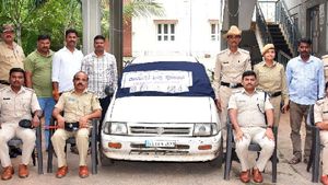  ದಾವಣಗೆರೆ: ಯುವತಿಯರ ಜೊತೆ ಸೇರಿ ಬ್ಲಾಕ್‌ಮೇಲ್ ಮಾಡುತ್ತಿದ್ದ ನಾಲ್ವರ ಬಂಧನ