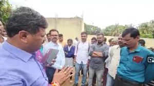  ತಿನ್ನೋರು ಇವರು ಅಯೋಗ್ಯರು, ಜನ ನಮ್ಮನ್ನು ಬೈತಾರೆ: ರಾಂಗ್ ಆದ ರೇಣುಕಾಚಾರ್ಯ 