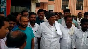  ರಾಗಿ ಕಳ್ಳತನ ಆರೋಪ: ಆಣೆ ಮಾಡಲು ಧರ್ಮಸ್ಥಳಕ್ಕೆ ತೆರಳಿದ ಅರಸೀಕೆರೆ ಶಾಸಕ ಶಿವಲಿಂಗೇಗೌಡ