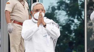 Breaking: 160 ಶಾಸಕರ ಬೆಂಬಲದೊಂದಿಗೆ ಸರ್ಕಾರ ರಚನೆ ಹಕ್ಕು ಮಂಡಿಸಿದ ನಿತೀಶ್ ಕುಮಾರ್ 