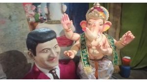  ಗಣೇಶನ ಜೊತೆ ನಿಂತಿರುವ ಪುನೀತ್ ರಾಜ್‌ಕುಮಾರ್‌ ಮೂರ್ತಿಗೆ ಹೆಚ್ಚಿದ ಬೇಡಿಕೆ 