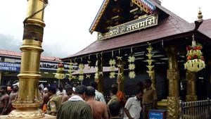 ಚಿಂಗಾಮ್ ತಿಂಗಳ 5 ದಿನದ ಪೂಜೆಗೆ ಬಾಗಿಲು ತೆರೆದ ಶಬರಿಮಲೆ ದೇಗುಲ 