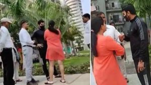 ನೋಯ್ಡಾ ಸೊಸೈಟಿಯಲ್ಲಿ ಮಹಿಳೆಯ ಮೇಲೆ ಹಲ್ಲೆ: ಶ್ರೀಕಾಂತ್ ತ್ಯಾಗಿ ಮನೆಯ ಮೇಲೆ ಜೆಸಿಬಿ ದಾಳಿ 