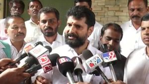  ಈ ಒಗ್ಗಟ್ಟು ಎಷ್ಟು ದಿನ, ಸೂತಕದ ಮನೆಯಲ್ಲಿ ಸಂಭ್ರಮ ಎಷ್ಟು ಸರಿ?: ಕಾಂಗ್ರೆಸ್ ಪ್ರಶ್ನಿಸಿದ ಸಿಟಿ ರವಿ 