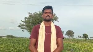 ಗದಗದಲ್ಲಿ ಭಾರಿ ಮಳೆಗೆ ರೈತ ಹೈರಾಣ; ಸೌತೆ, ಬೆಂಡೆ ಕಾಯಿ ಬೆಳೆ ನಾಶ