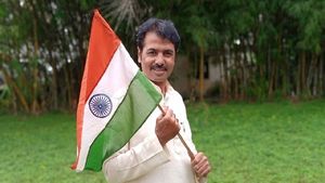 'ಹರ್ ಘರ್ ತಿರಂಗಾ' ಅಭಿಯಾನದ ಹಿಂದೆ ಕರುನಾಡ ಕುವರ!