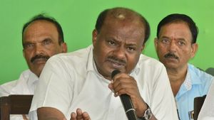 ಬಿಜೆಪಿ- ಕಾಂಗ್ರೆಸ್ ಕರ್ನಾಟಕ ಕಾಶ್ಮೀರ ಕೊಡಗನ್ನು ಜಮ್ಮು- ಕಾಶ್ಮೀರ ಮಾಡುತ್ತಿವೆ: ಎಚ್‌ಡಿಕೆ 