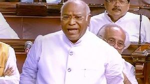Breaking: ಖರ್ಗೆ ಹಾಜರಿ; ಯಂಗ್ ಇಂಡಿಯನ್ ಕಚೇರಿಯಲ್ಲಿ ಇಡಿ ಶೋಧ 