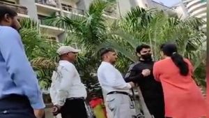 ನೋಯ್ಡಾ ಮಹಿಳೆಯ ಮೇಲೆ ಹಲ್ಲೆ: ಬಿಜೆಪಿ ನಾಯಕನ ಬಂಧನಕ್ಕೆ ಮಹಿಳಾ ಆಯೋಗ ಮನವಿ 