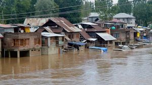 Breaking ಒಡಿಶಾ; ವರುಣನ ಆರ್ಭಟಕ್ಕೆ ಸಂಪರ್ಕ ಕಡಿದುಕೊಂಡ 42 ಹಳ್ಳಿಗಳು