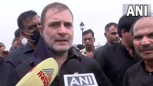 Breaking: ಕಾಂಗ್ರೆಸ್ ಪ್ರತಿಭಟನೆ ರಾಹುಲ್, ಶಶಿ ತರೂರ್ ವಶಕ್ಕೆ 