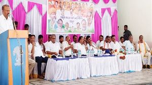 ಕಾಂಗ್ರೆಸ್‌ನಲ್ಲಿ ಬಿರುಕು ಮೂಡಿಸಲು ಅಶೋಕ್ ಯತ್ನ: ಧ್ರುವನಾರಾಯಣ್ 