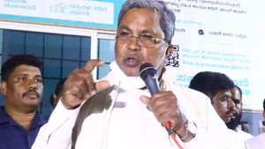 ಪುಂಡರಿಗೂ ಬಿಜೆಪಿ ಅಪರೇಷನ್ ಕಮಲ ಮಾಡುತ್ತಿದೆಯೇ? ಸಿದ್ದರಾಮಯ್ಯ ವ್ಯಂಗ್ಯ