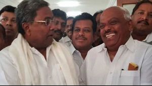 ಸಿದ್ದರಾಮಯ್ಯ ಎಚ್ಚರಿಕೆಯಿಂದ ಇರಬೇಕು: ರಮೇಶ್ ಕುಮಾರ್