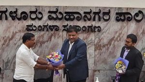 Breaking: ಮಂಗಳೂರು ಪಾಲಿಕೆ: ಬಿಜೆಪಿಯ ಜಯಾನಂದ ಅಂಚನ್‌ ಮೇಯರ್, ಪೂರ್ಣಿಮಾ ಉಪಮೇಯರ್
