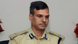 Breaking: ADGP ಅಲೋಕ್ ನೇತೃತ್ವದಲ್ಲಿ ಪಿಎಫ್ಐಗೆ ಸೇರಿದ ಸ್ಥಳಗಳಲ್ಲಿ ರಾಜ್ಯಾದ್ಯಂತ ದಾಳಿ