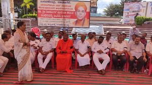  ಮುರುಘಾ ಶ್ರೀಗಳು ಅಮೆರಿಕಾಕ್ಕೆ ಹೋದಾಗಲೇ ಇಲ್ಲಿ ಷಡ್ಯಂತ್ರ: ಬಸವಪ್ರಭು ಸ್ವಾಮೀಜಿ