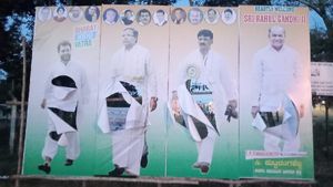 ಗುಂಡ್ಲುಪೇಟೆ: ಭಾರತ್ ಜೋಡೋ ಯಾತ್ರೆಯ ಪ್ಲೆಕ್ಸ್  ಹರಿದ ಕಿಡಿಗೇಡಿಗಳು 