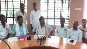 ಕಾಂಗ್ರೆಸ್ ಪಕ್ಷದಿಂದ ಉಚ್ಛಾಟನೆ; ಸ್ಥಳೀಯ ಮುಖಂಡರ ವಿರುದ್ಧ ವೈ ರಾಮಪ್ಪ ಆಕ್ರೋಶ 