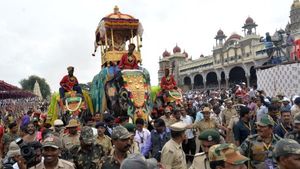 Mysuru Dasara 2022 : ಅದ್ಧೂರಿಯಾಗಿ ನಡೆಯಲಿದೆ ಮೈಸೂರು ದಸರಾ, ಗರಿಗೆದರಿದ ಪ್ರವಾಸೋದ್ಯಮ 