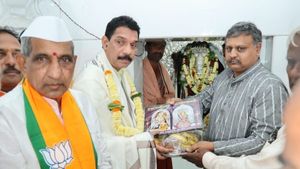 ರಮೇಶ್‌ ಜಾರಕಿಹೊಳಿ ಸಂಕಲ್ಪ ಬಿಚ್ಚಿಟ್ಟ ನಳೀನ್ ಕುಮಾರ್ ಕಟೀಲ್! 