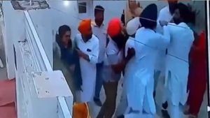 Breaking: ಪಂಜಾಬ್‌ ಆಪ್ ಶಾಸಕಿ ಮೇಲೆ ಗಂಡನಿಂದ ಹಲ್ಲೆ, ವಿಡಿಯೋ ವೈರಲ್