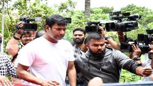  ರಾಜ್‌ ಕುಟುಂಬಸ್ಥರು ಅವಕಾಶ ಕೊಟ್ಟರೆ ಶಕ್ತಿಧಾಮದ ಸ್ವಯಂ ಸೇವಕನಾಗಿರುತ್ತೇನೆ: ತಮಿಳು ನಟ ವಿಶಾಲ್ 