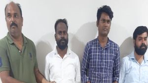 Breaking: ತಿಮಿಂಗಿಲದ ವಾಂತಿಗೆ 10 ಕೋಟಿ ರೂ; ಸಾಗಿಸುತ್ತಿದ್ದ ನಾಲ್ವರ ಬಂಧನ 