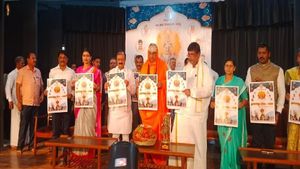 ಶ್ರೀರಂಗಪಟ್ಟಣ ದಸರಾ ಉದ್ಘಾಟನೆಗೆ ದೇಶಿಕೇಂದ್ರ ಮಹಾಸ್ವಾಮೀಜಿಗೆ ಆಹ್ವಾನ 