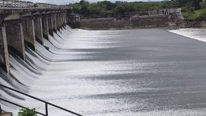 ದಾವಣಗೆರೆ ಧಾರಾಕಾರ ಮಳೆ; ಹಲವು ವರ್ಷಗಳ ನಂತರ ಕೋಡಿ ಬಿದ್ದ ಕೆರೆಗಳು ಇವೆ ನೋಡಿ 