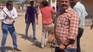 ಗುಜರಾತ್:ಮುಸ್ಲಿಮರಿಗೆ ಥಳಿತ,ಪೊಲೀಸರಿಂದ 'ಮಾನವ ಹಕ್ಕು ಉಲ್ಲಂಘನೆ